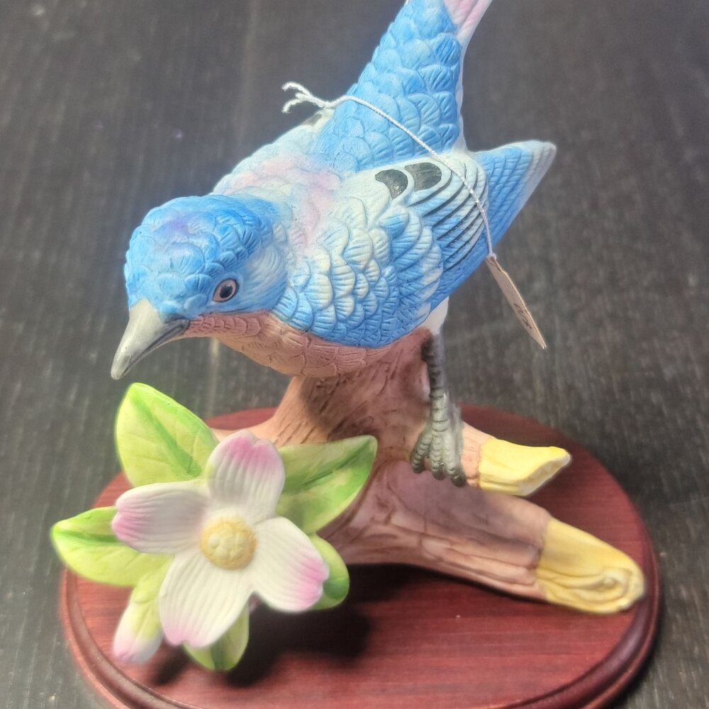 Vintage Andrea by Sadek Bluebird Figurine